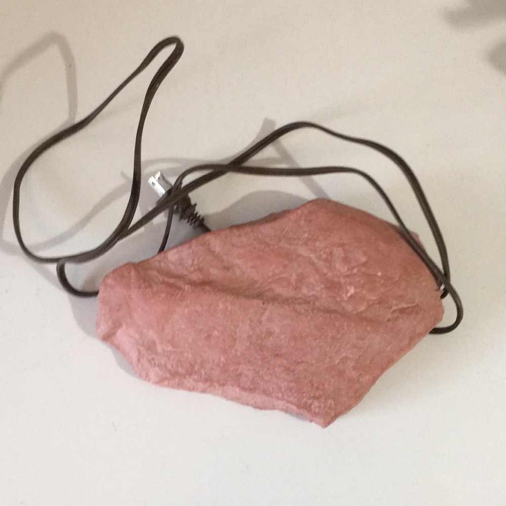 Medium Zoo Med Heat Rock